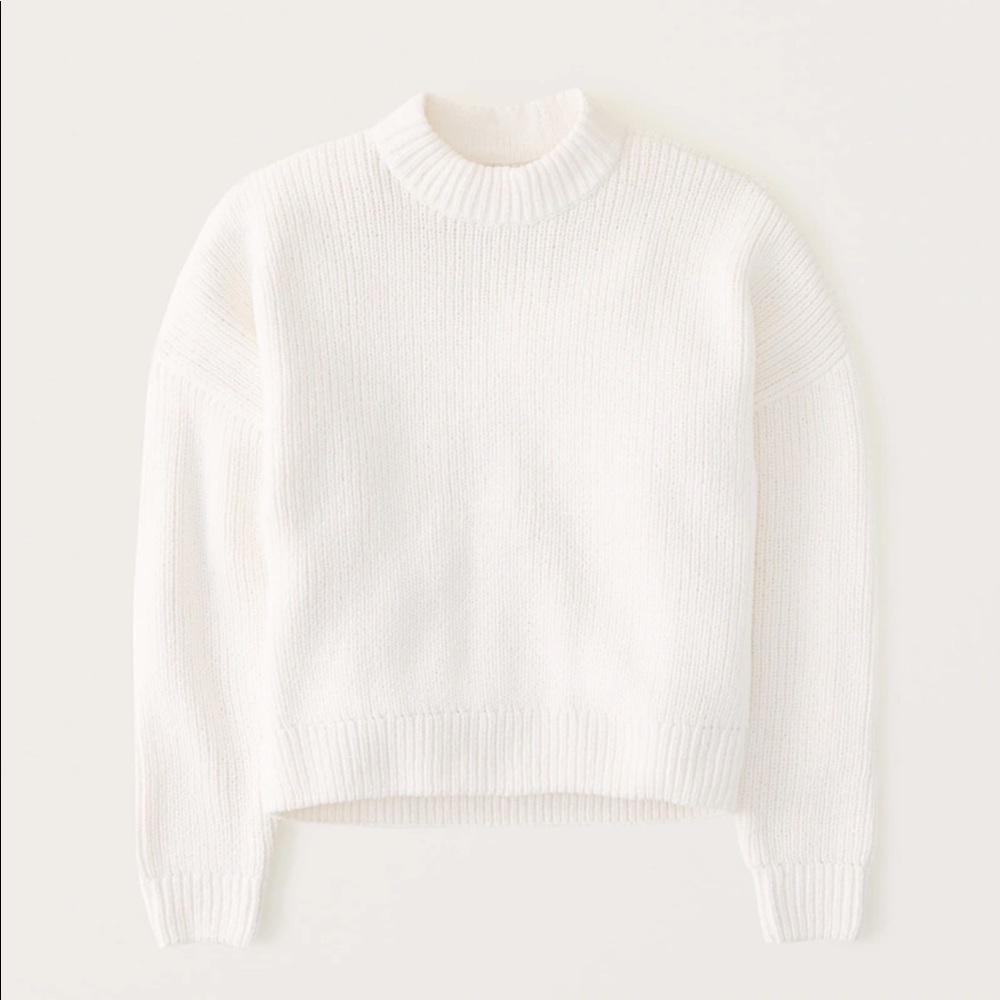 BNWT Abercrombie Matte Chenille Crew Sweater, Size Small